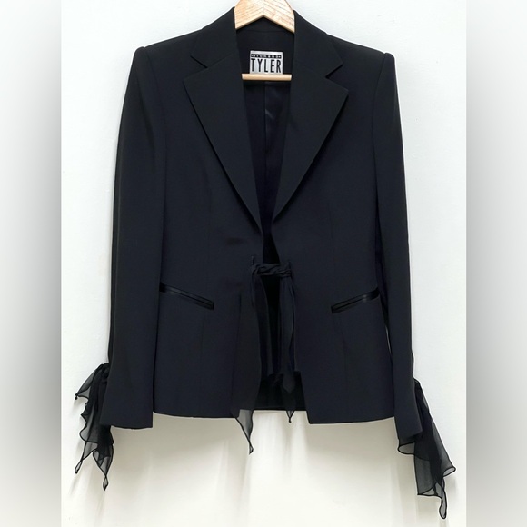 Richard Tyler Black Women's 100% Silk Blazer Jacket with Ribbon Detail Size 6 - Picture 1 of 10
